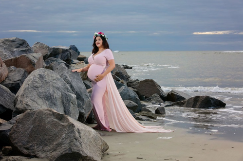 High fashion, High contrast maternity pictures taken at Sears Portrait  Studio